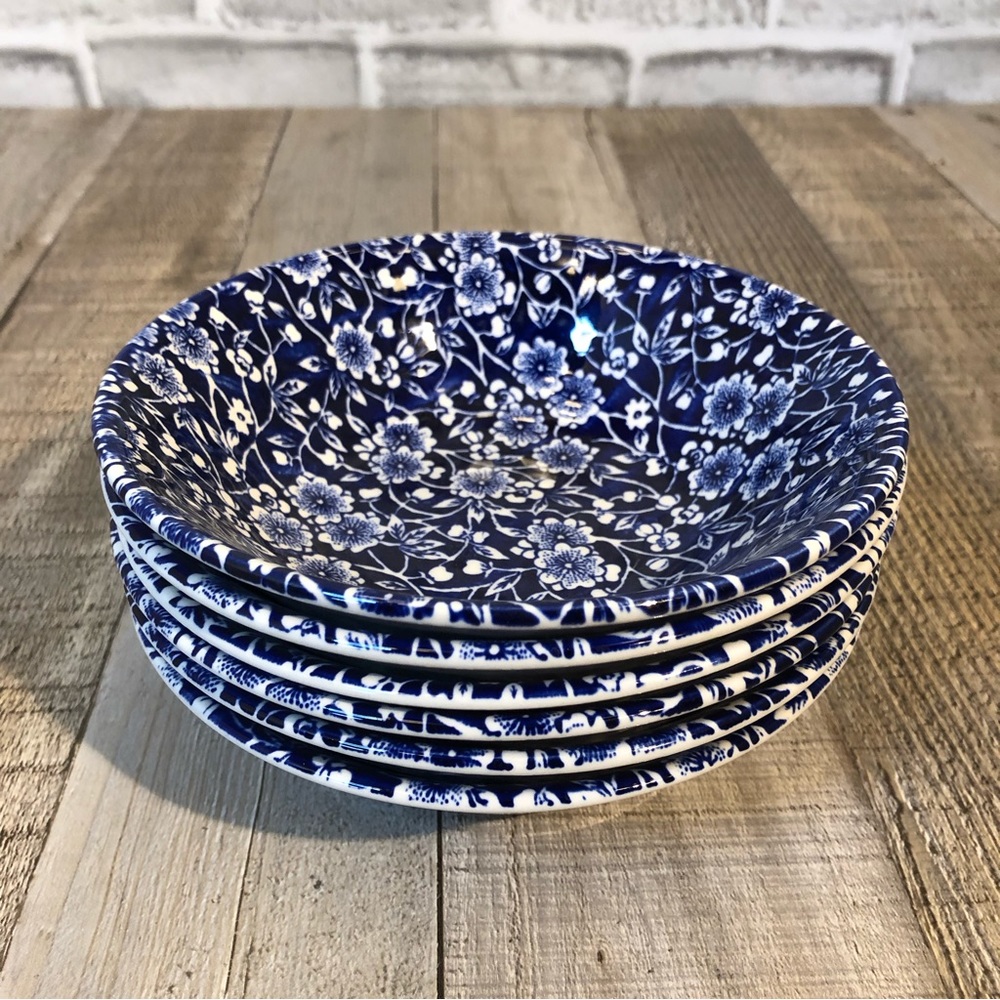 Six Churchill Blue and White Flower Bowls - Picture 3 of 4
